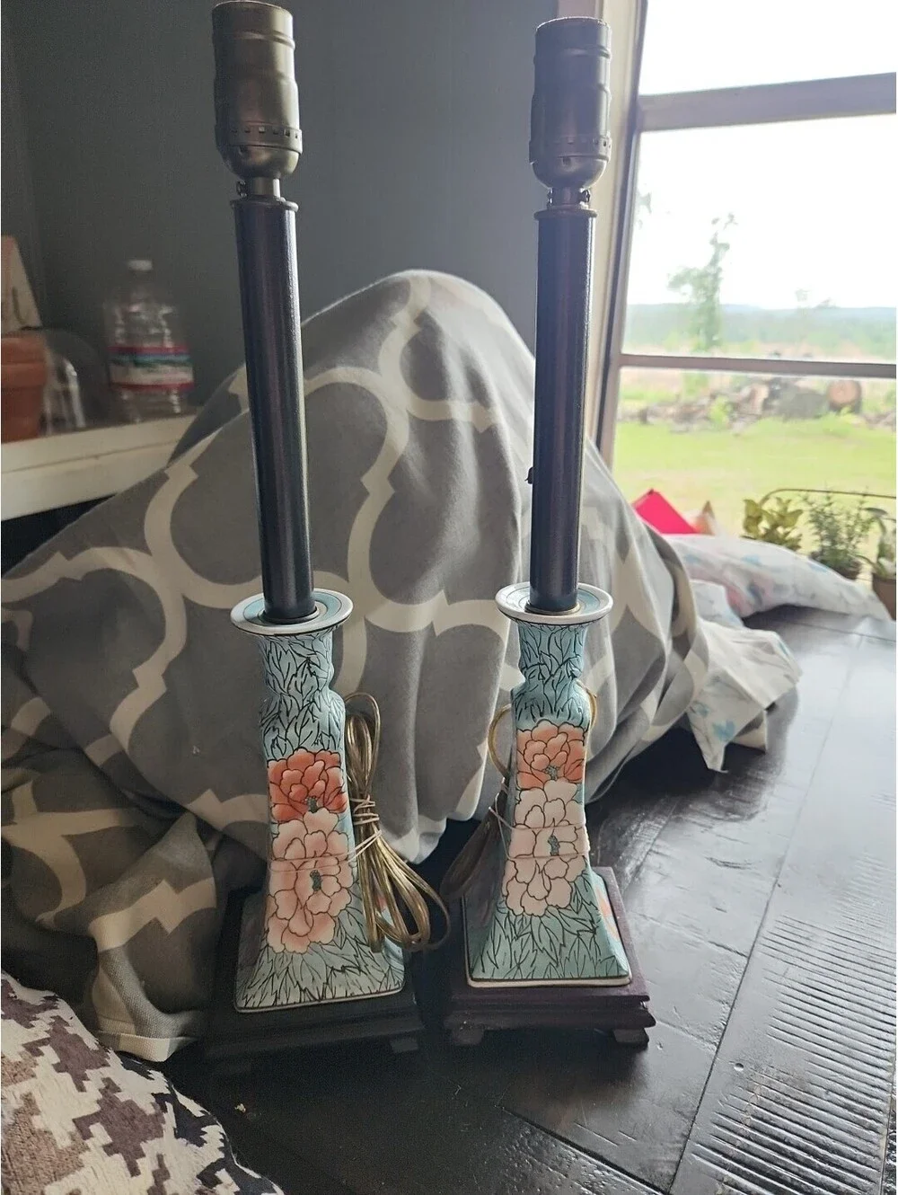 Set Of 2 Vtg Turquoise Chinoiserie Ceramic Macau Table Lamps Floral Rare Set!